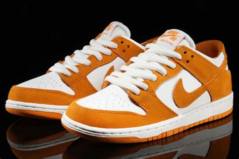 sb dunk low price.